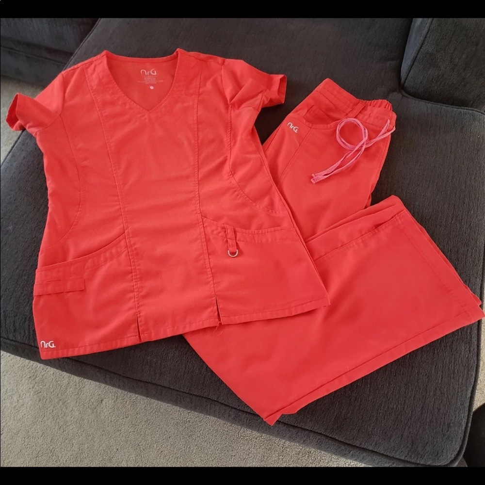 Nrg scrub set